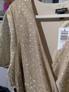 550: Torrid NEW gold mesh wrap dress